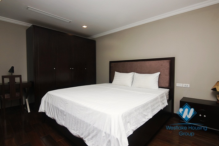 A deluxe 2 bedroom apartment for rent in central city